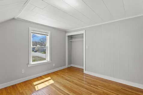 71 Franklin Street Derry NH 03038