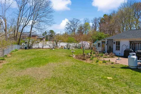 71 Franklin Street Derry NH 03038