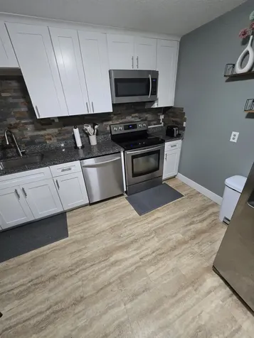 3 Pembroke Drive Derry NH 03038