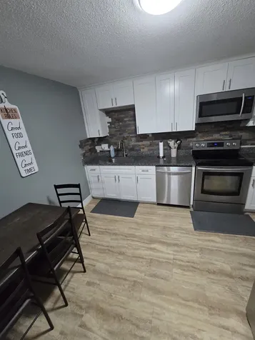 3 Pembroke Drive Derry NH 03038