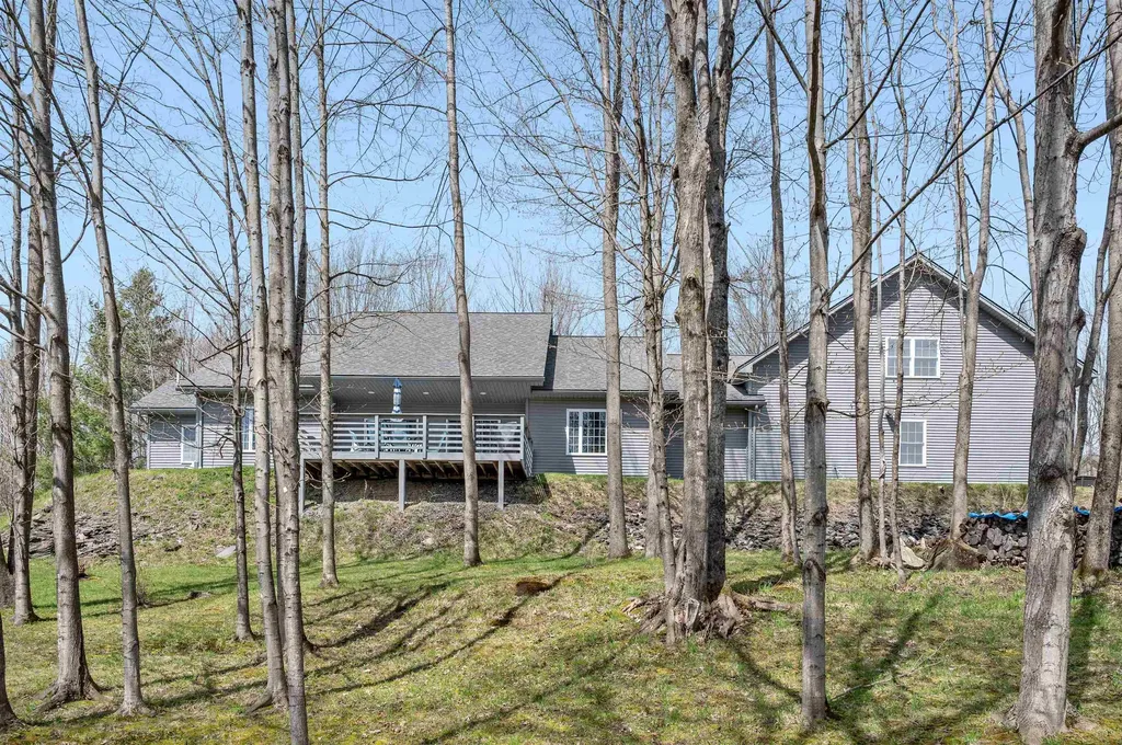 28 Goldsbury Woods Road Barre Town VT 05641