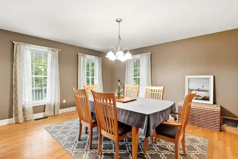 73 Old Woods Road Northwood NH 03261