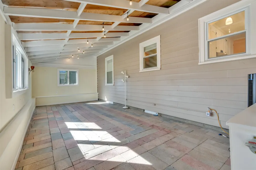 1 Middlebrook Road Dover NH 03820