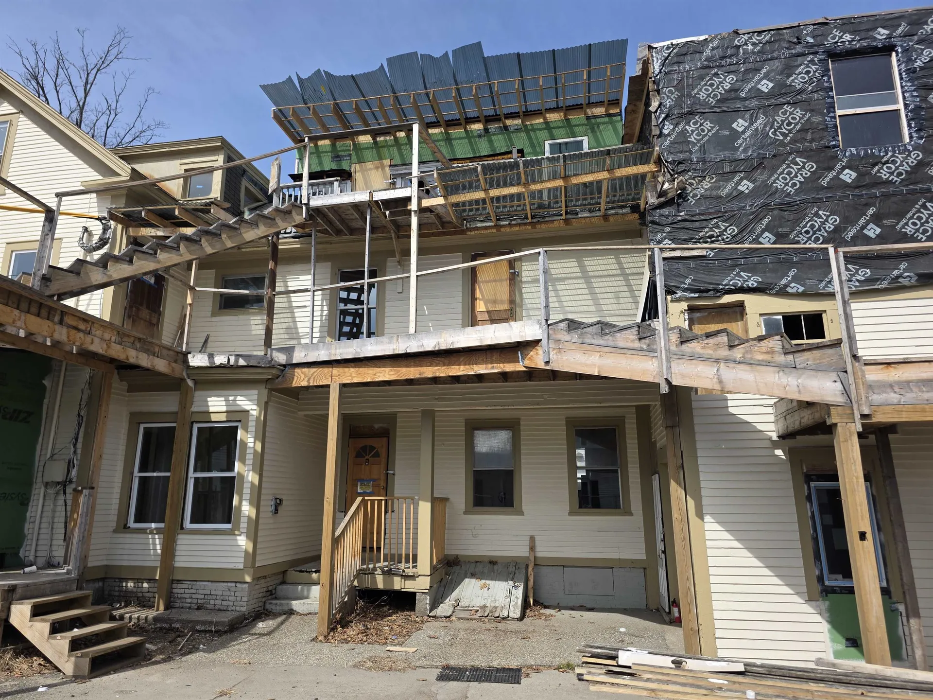 33 Oak Street Brattleboro VT 05301