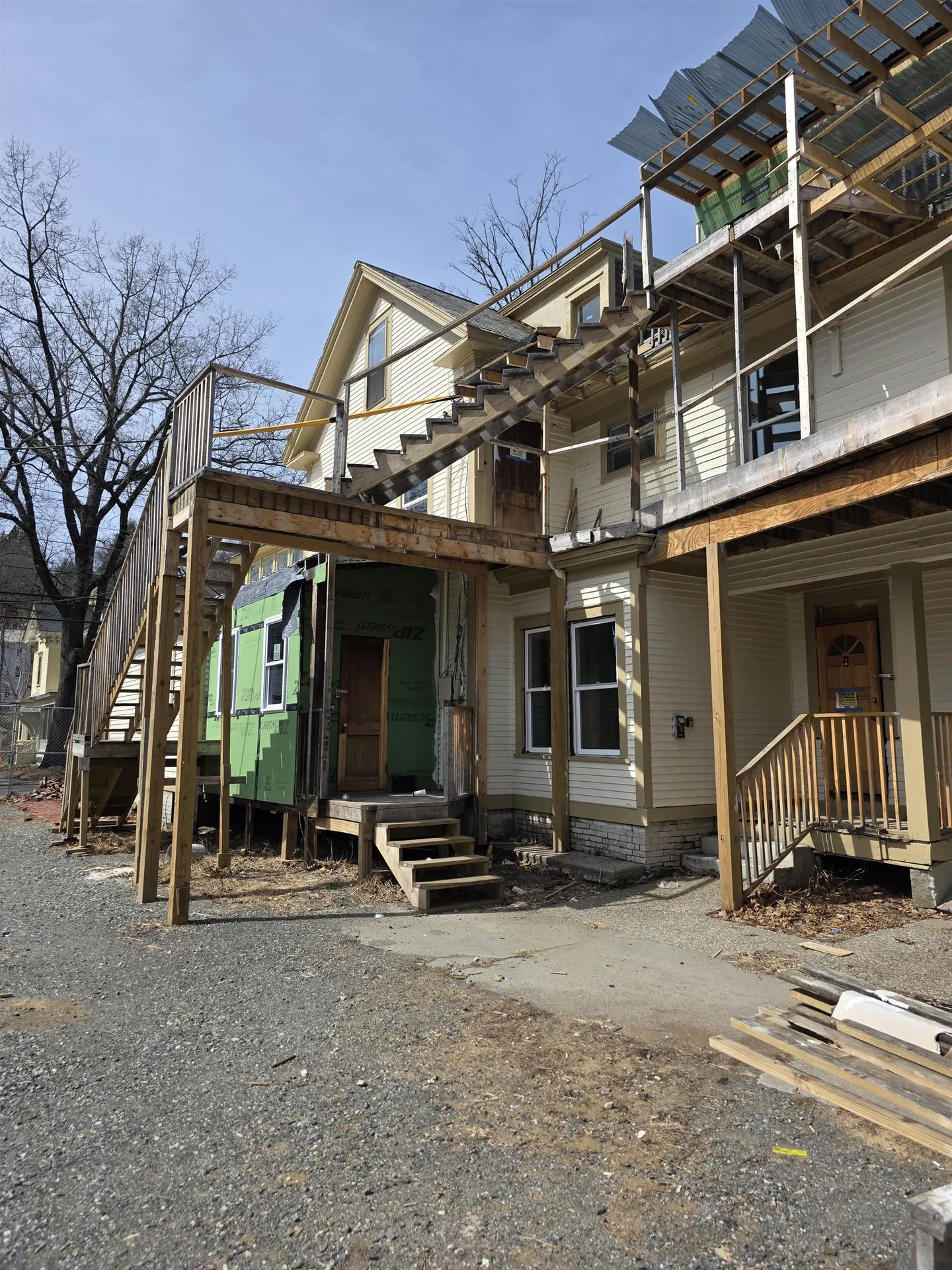 33 Oak Street Brattleboro VT 05301