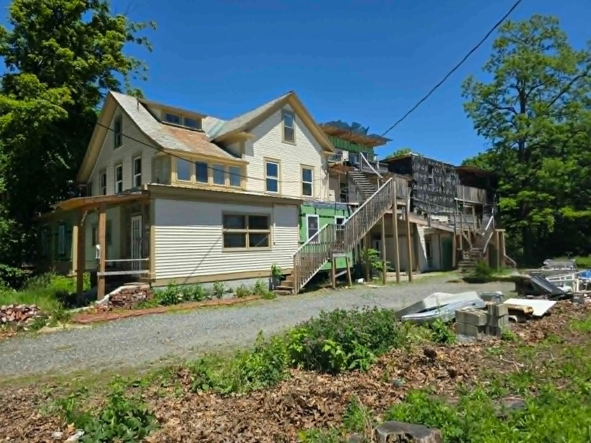 33 Oak Street Brattleboro VT 05301