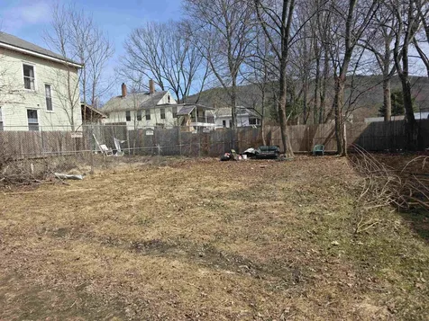 33 Oak Street Brattleboro VT 05301