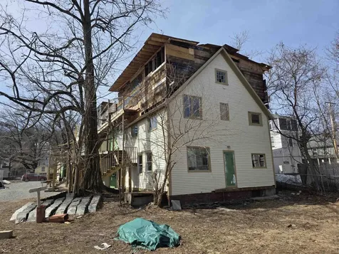 33 Oak Street Brattleboro VT 05301