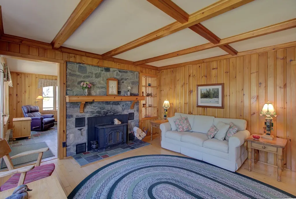 4131 West Shore Road Isle La Motte VT 05463