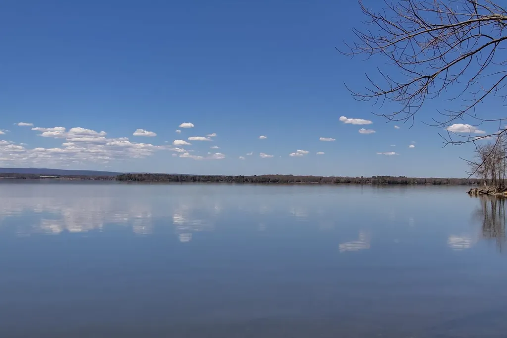 4131 West Shore Road Isle La Motte VT 05463
