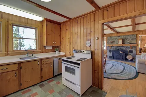 4131 West Shore Road Isle La Motte VT 05463
