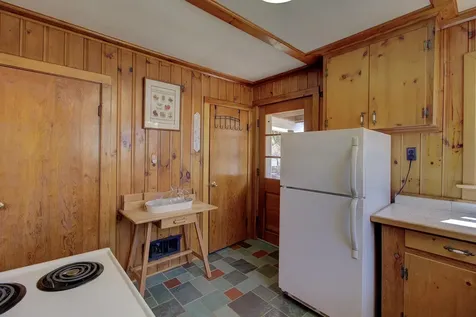 4131 West Shore Road Isle La Motte VT 05463