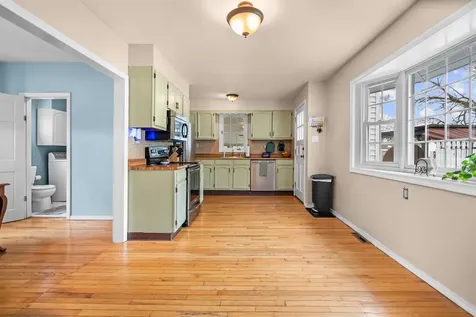 66 Bedel Street Manchester NH 03102