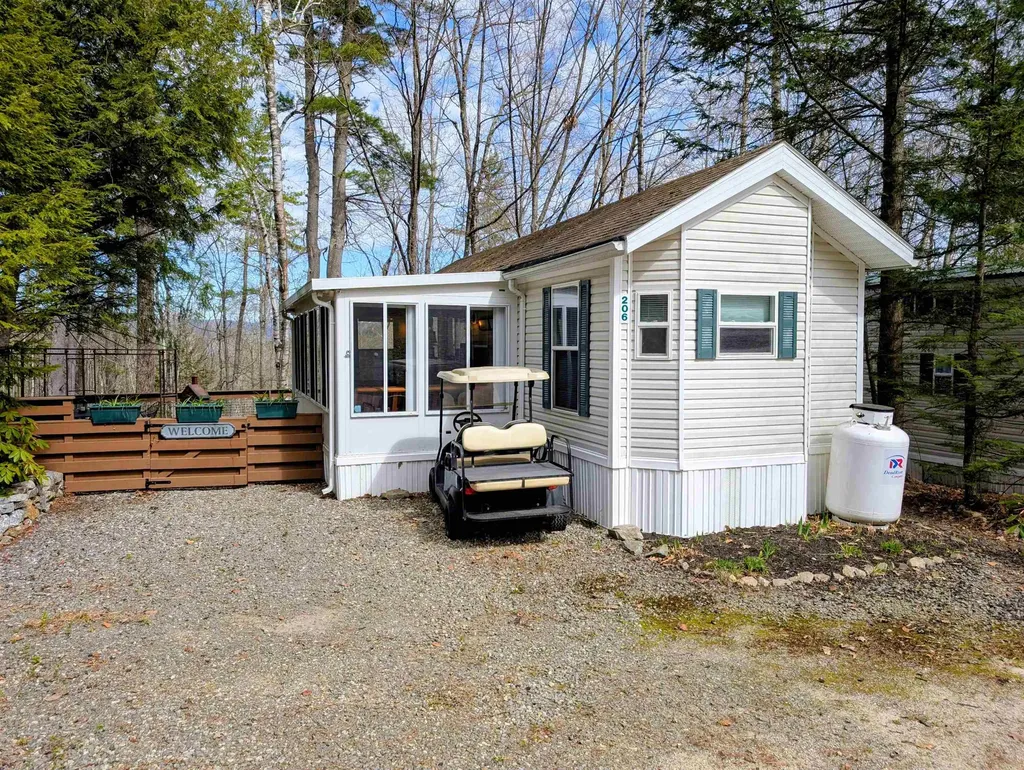 206 High Country Way Holderness NH 03245