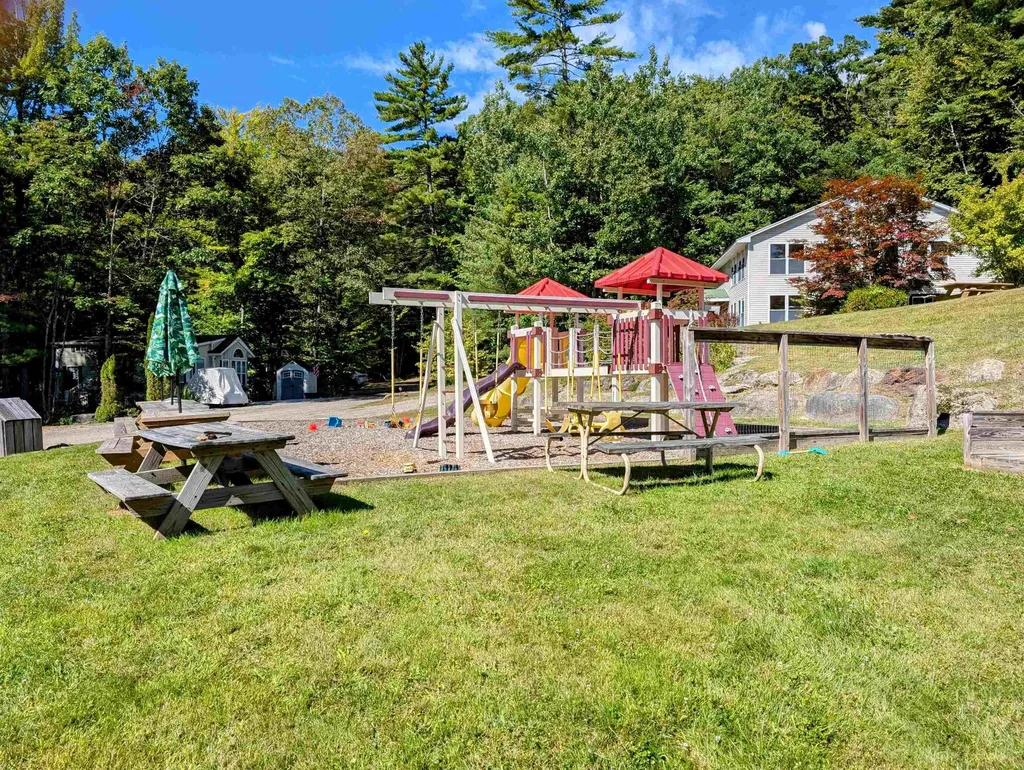 206 High Country Way Holderness NH 03245