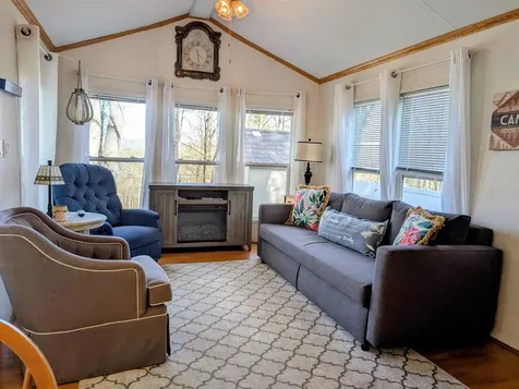 206 High Country Way Holderness NH 03245