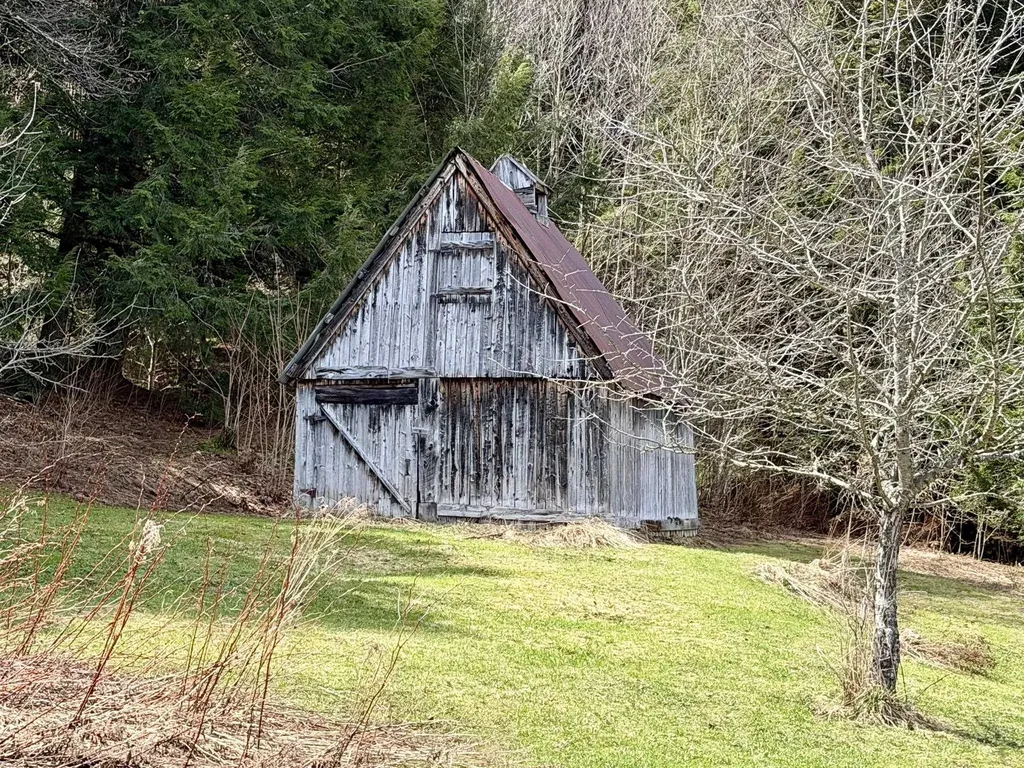 2770 Route 100 Westfield VT 05874