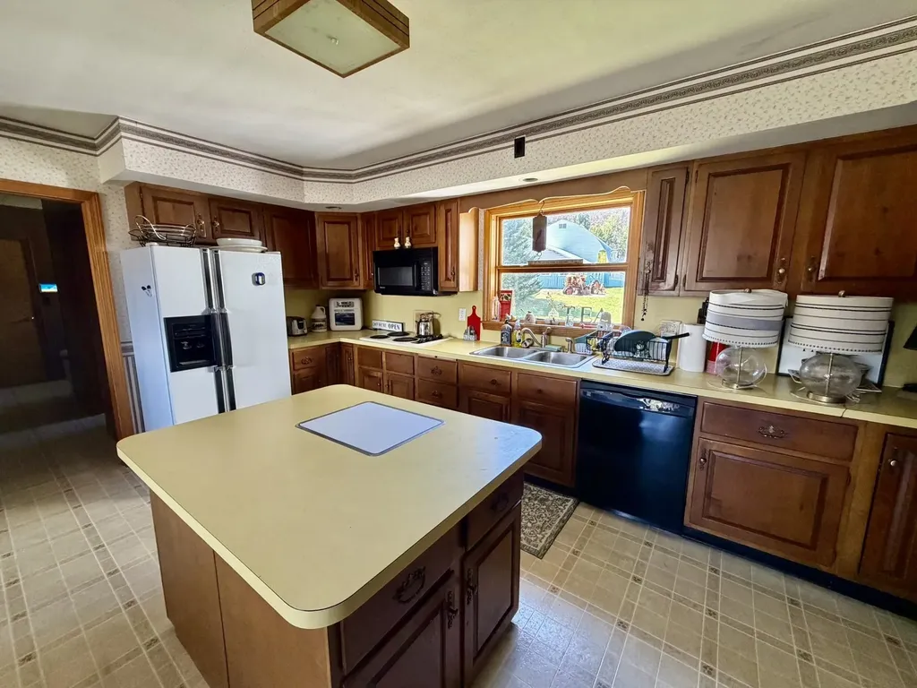 2770 Route 100 Westfield VT 05874