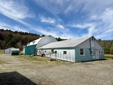2770 Route 100 Westfield VT 05874