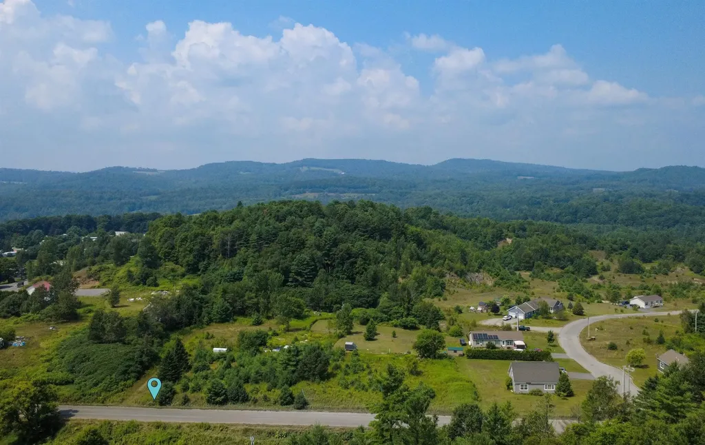000 New Boston Road St. Johnsbury VT 05819