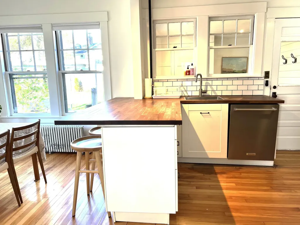 44 Cedar Street Brattleboro VT 05301