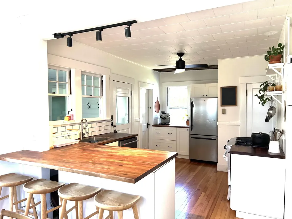 44 Cedar Street Brattleboro VT 05301