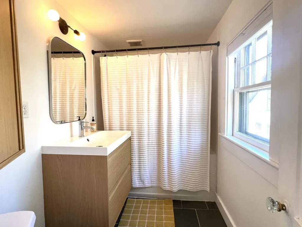 44 Cedar Street Brattleboro VT 05301