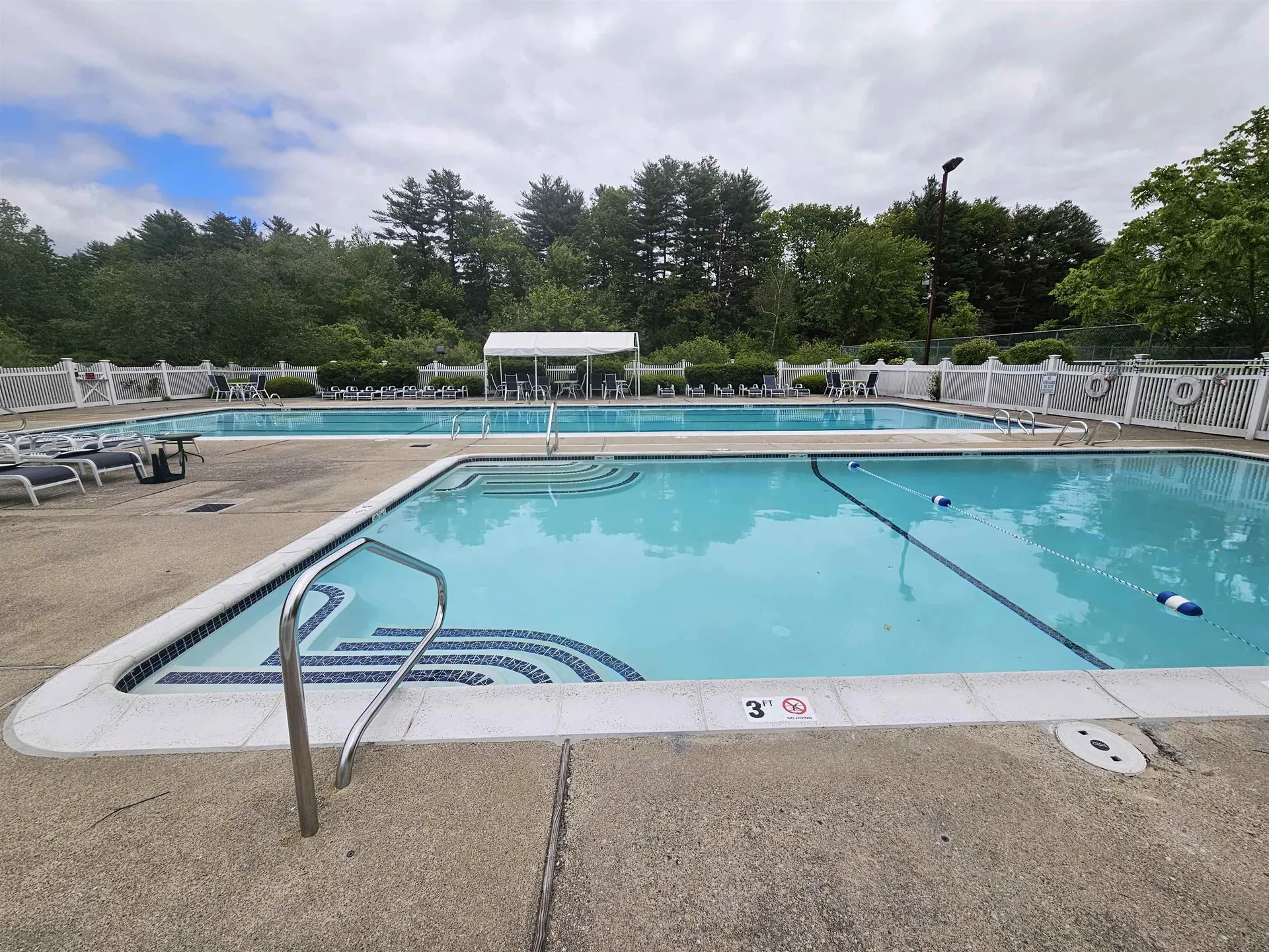 9 Bartemus Trail Nashua NH 03063