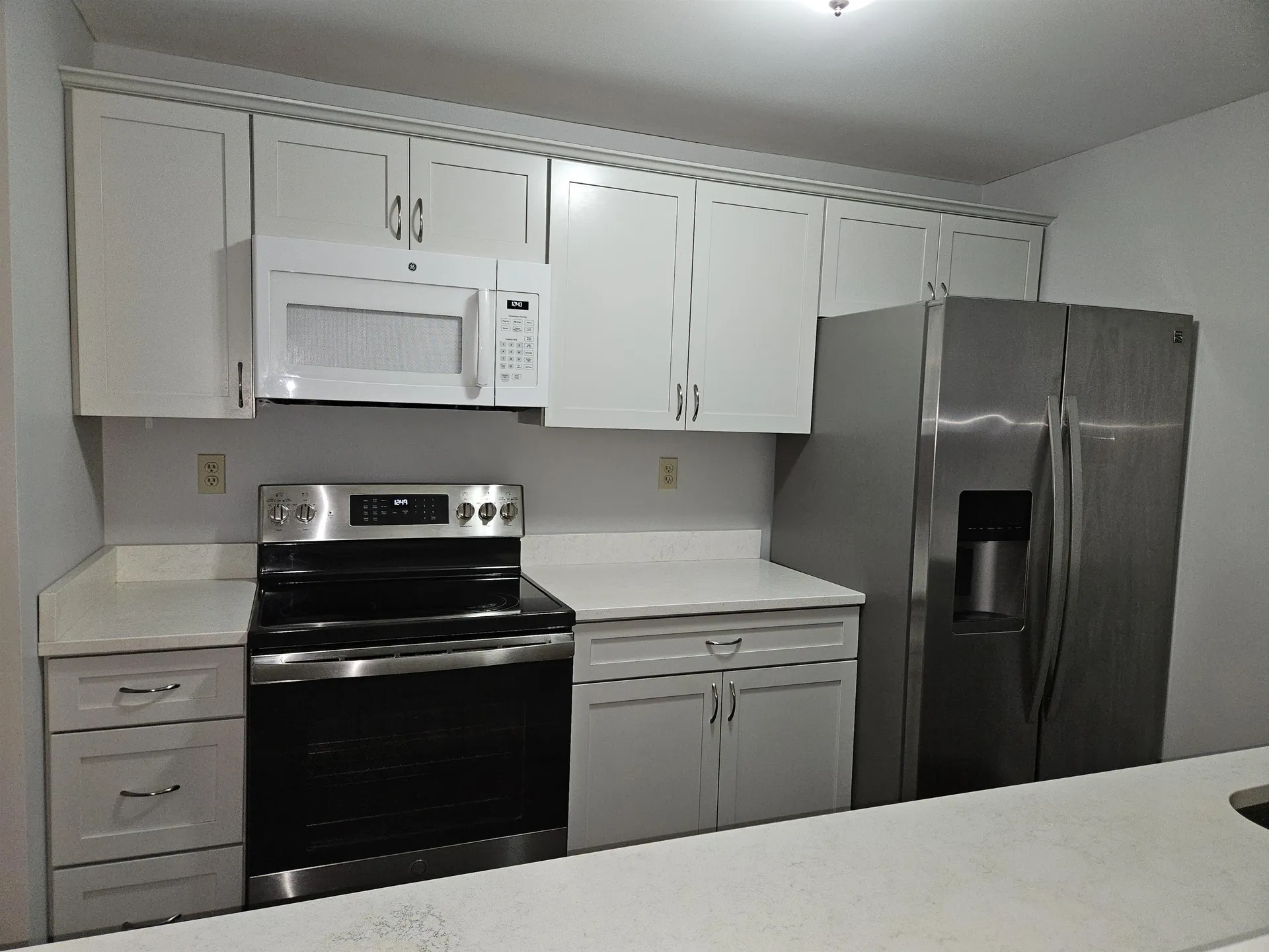 9 Bartemus Trail Nashua NH 03063