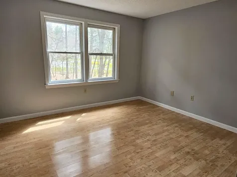 9 Bartemus Trail Nashua NH 03063