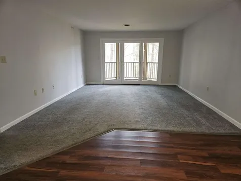 9 Bartemus Trail Nashua NH 03063