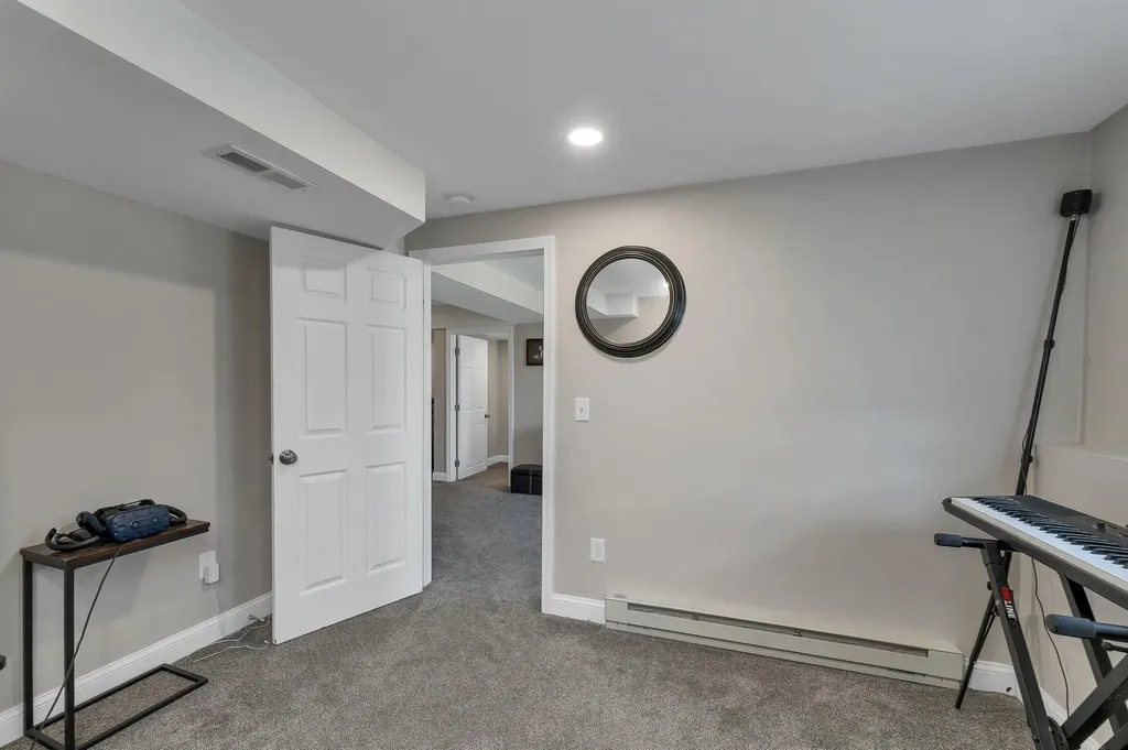 31 Carriage Hill Road Wilton NH 03452