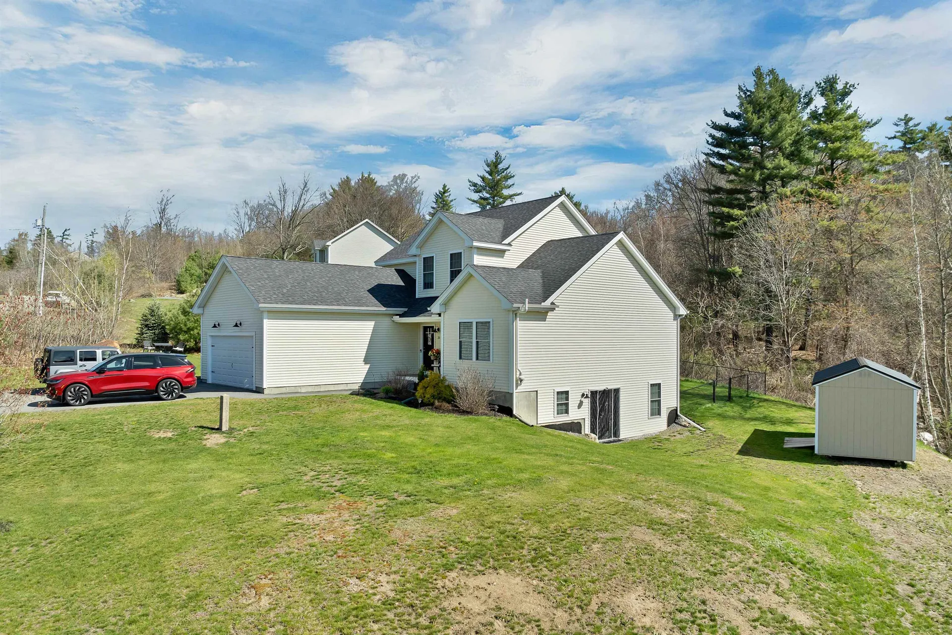 31 Carriage Hill Road Wilton NH 03452