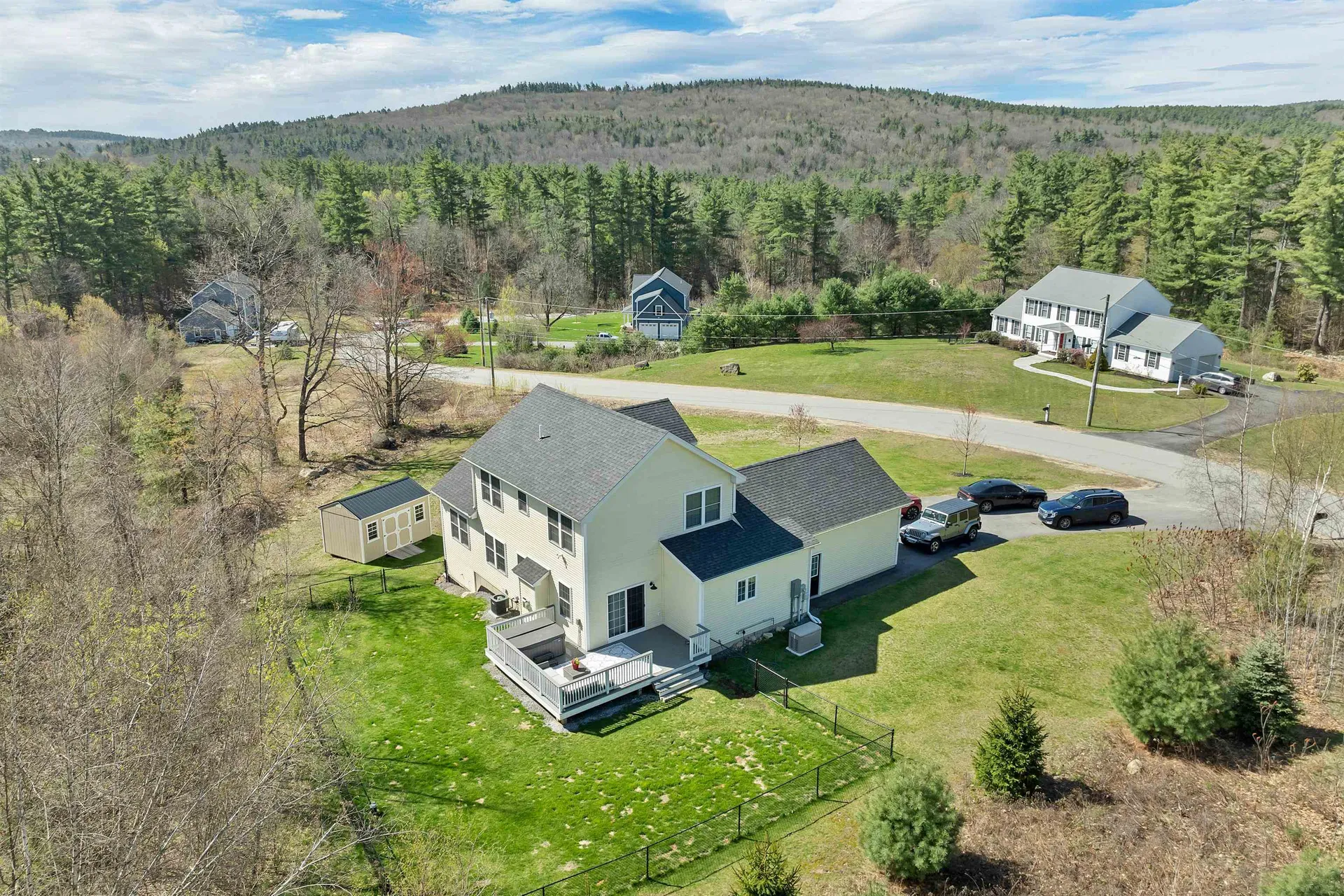 31 Carriage Hill Road Wilton NH 03452