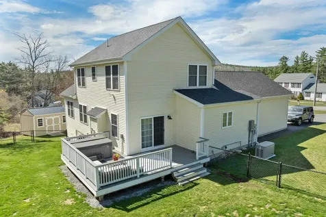 31 Carriage Hill Road Wilton NH 03452