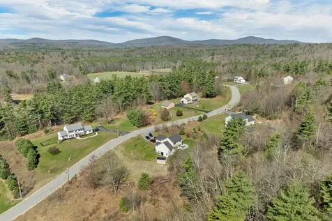 31 Carriage Hill Road Wilton NH 03452