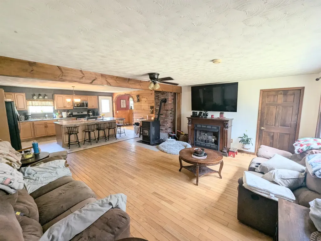 131 Old Bradley Road St. Johnsbury VT 05819