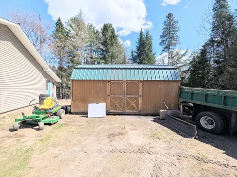 131 Old Bradley Road St. Johnsbury VT 05819