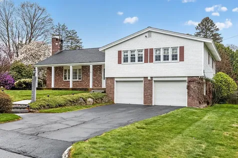 75 North Acres Road Manchester NH 03104