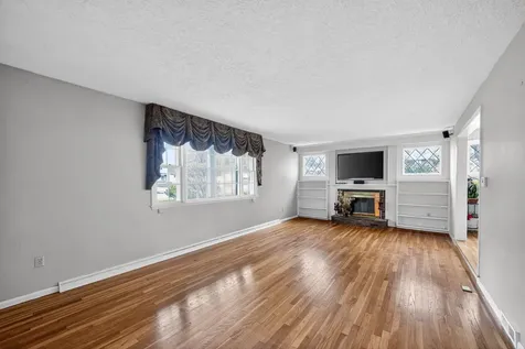 75 North Acres Road Manchester NH 03104