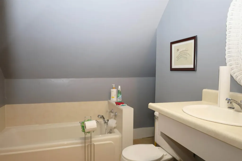 51 Maple Street Lyndon VT 05851