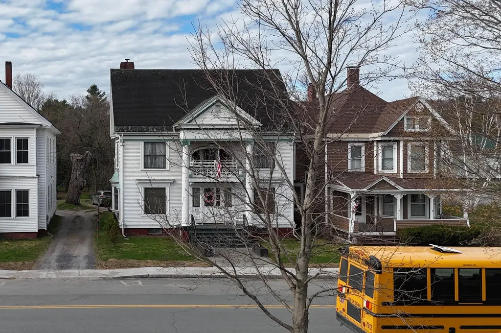 51 Maple Street Lyndon VT 05851