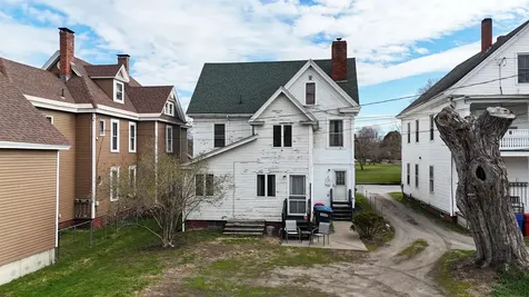 51 Maple Street Lyndon VT 05851