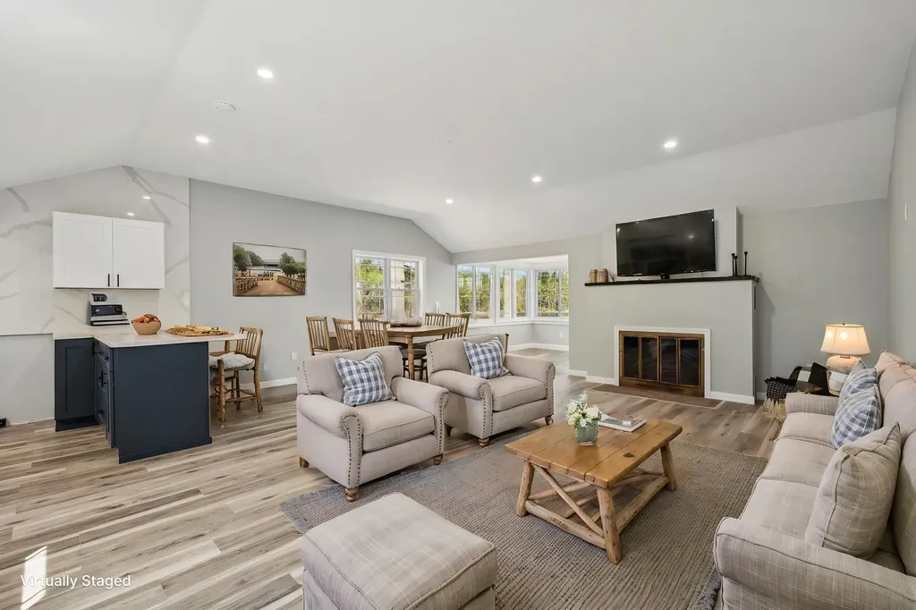 284 Village Road Wilmot NH 03287