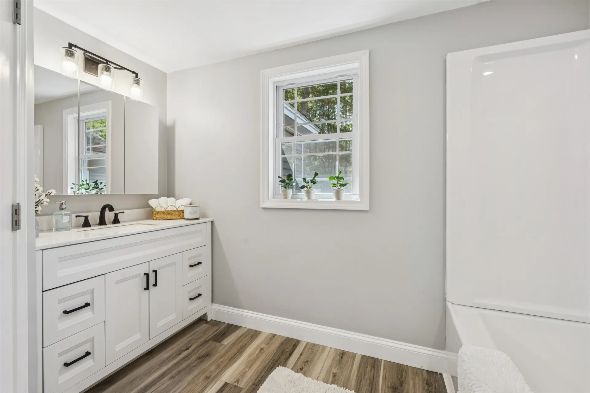 284 Village Road Wilmot NH 03287