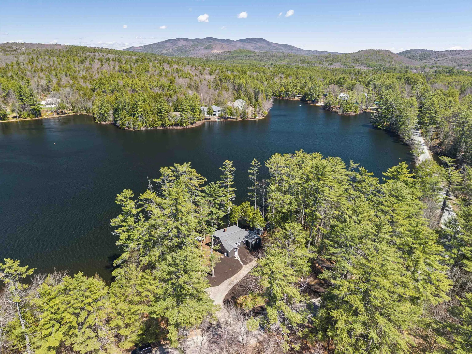 284 Village Road Wilmot NH 03287