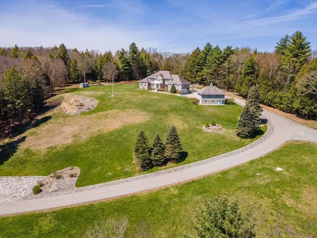 101 Highland Circle Swanzey NH 03446