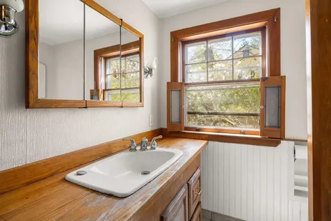 65 Mckinley Road Portsmouth NH 03801