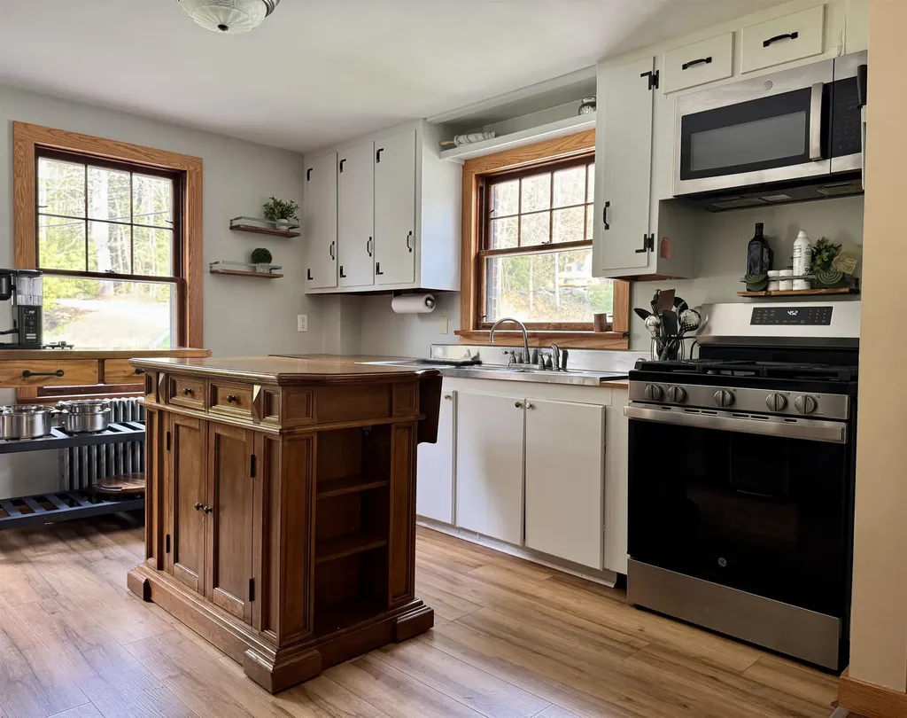 186 Gunn Road Keene NH 03431