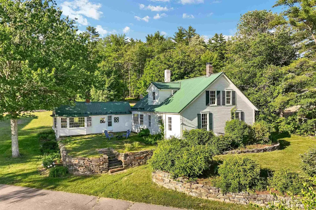 255 John Tasker Road Barnstead NH 03218-3581
